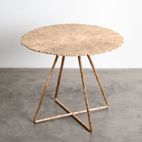 Sole and Notturno dining tables