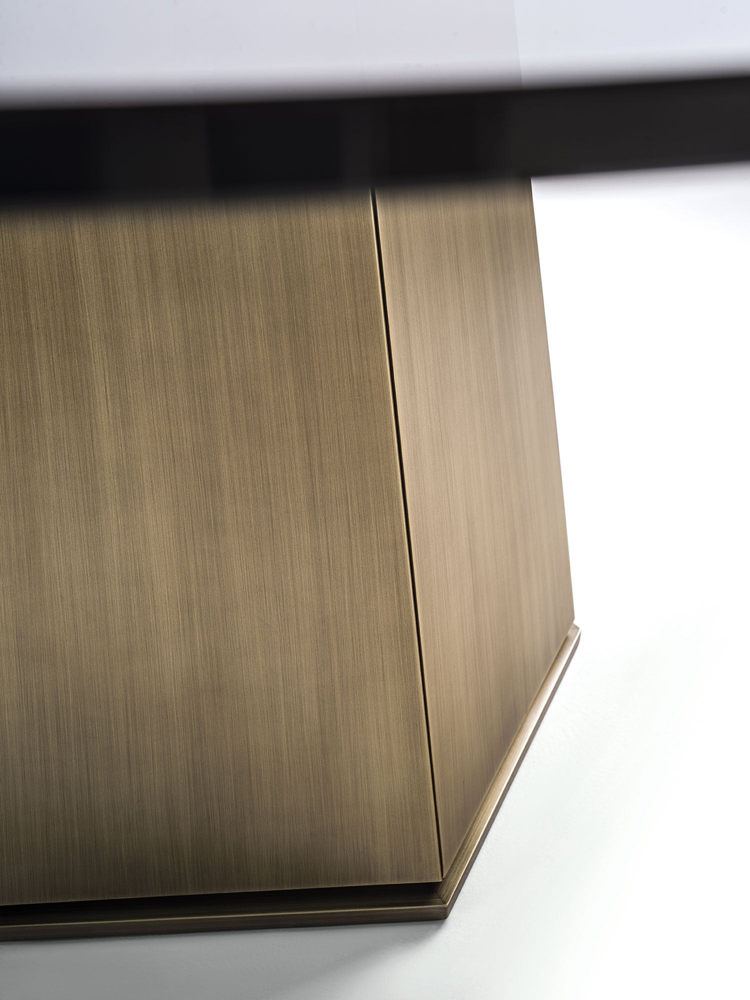 Kent Table