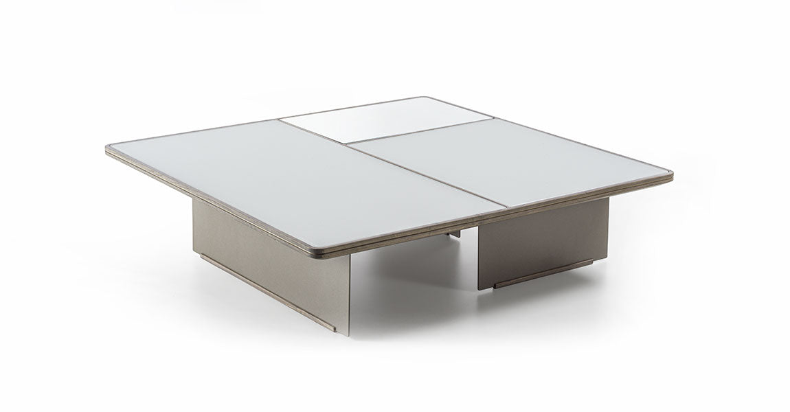 Mies Small Tables