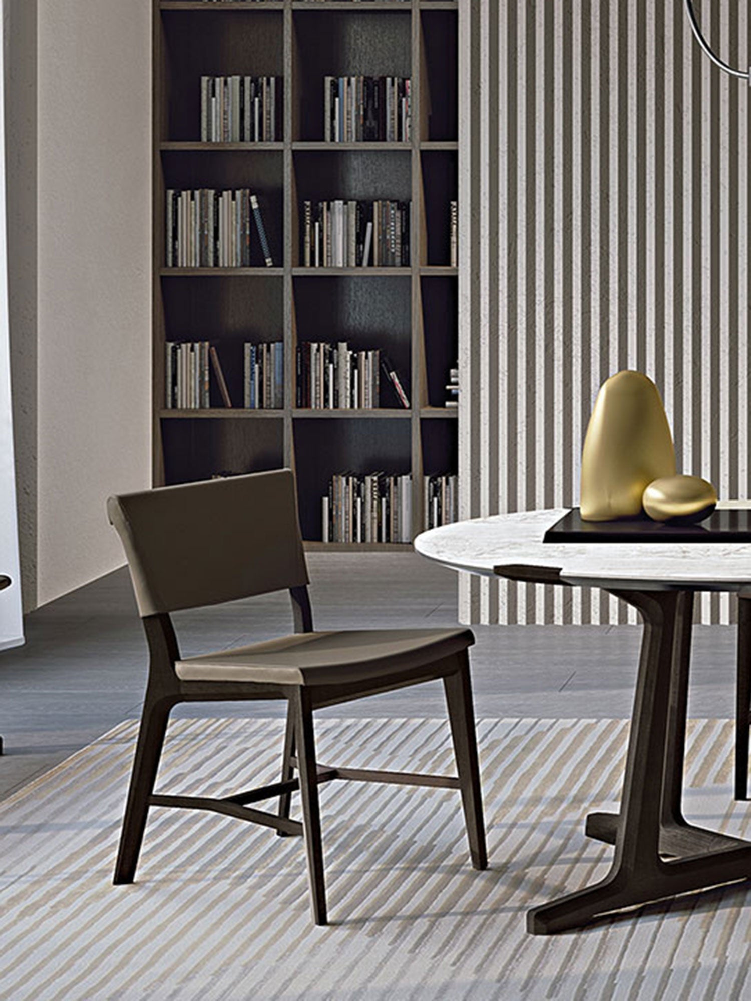 Alisja Chair