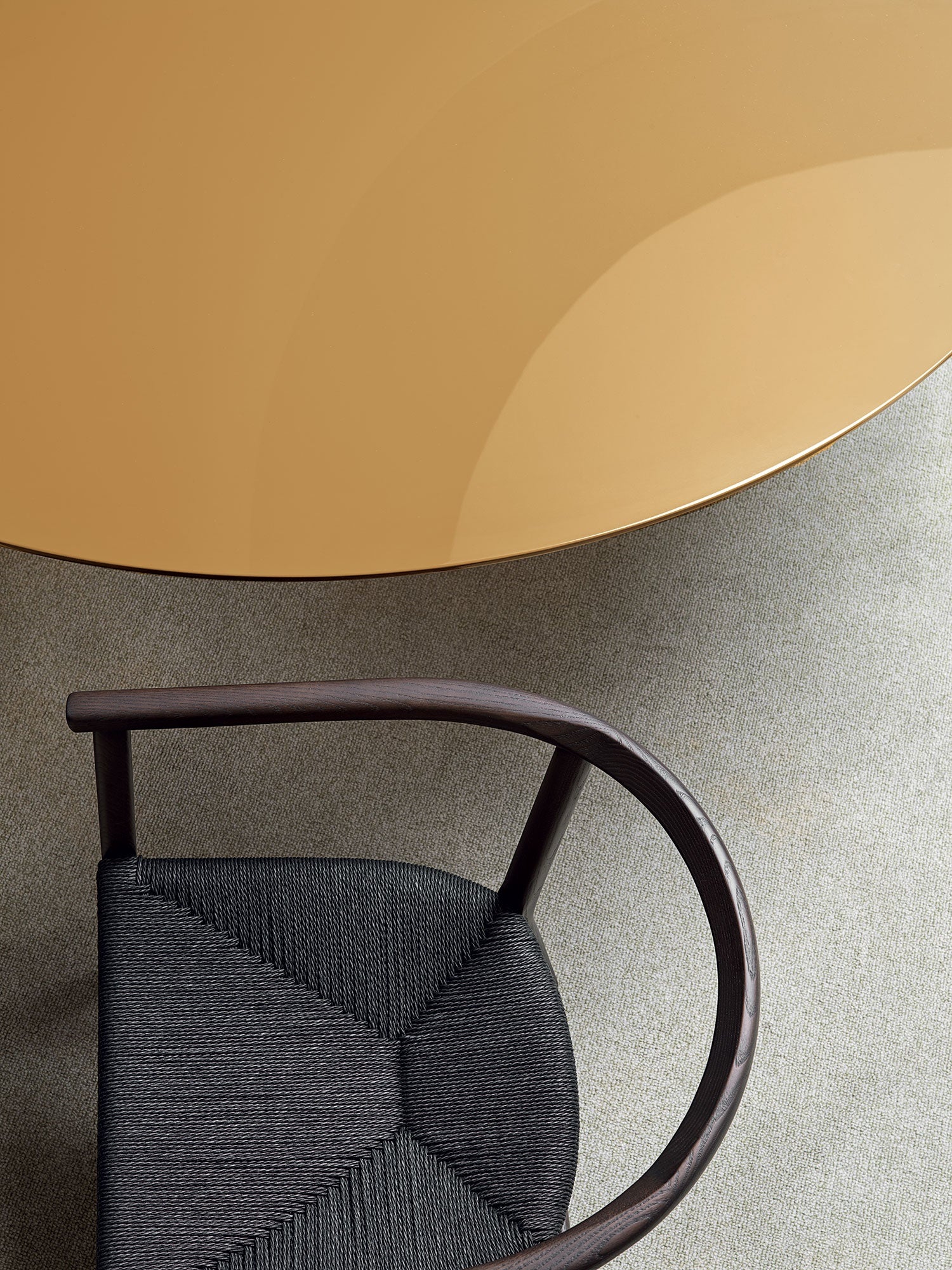 Elly Table