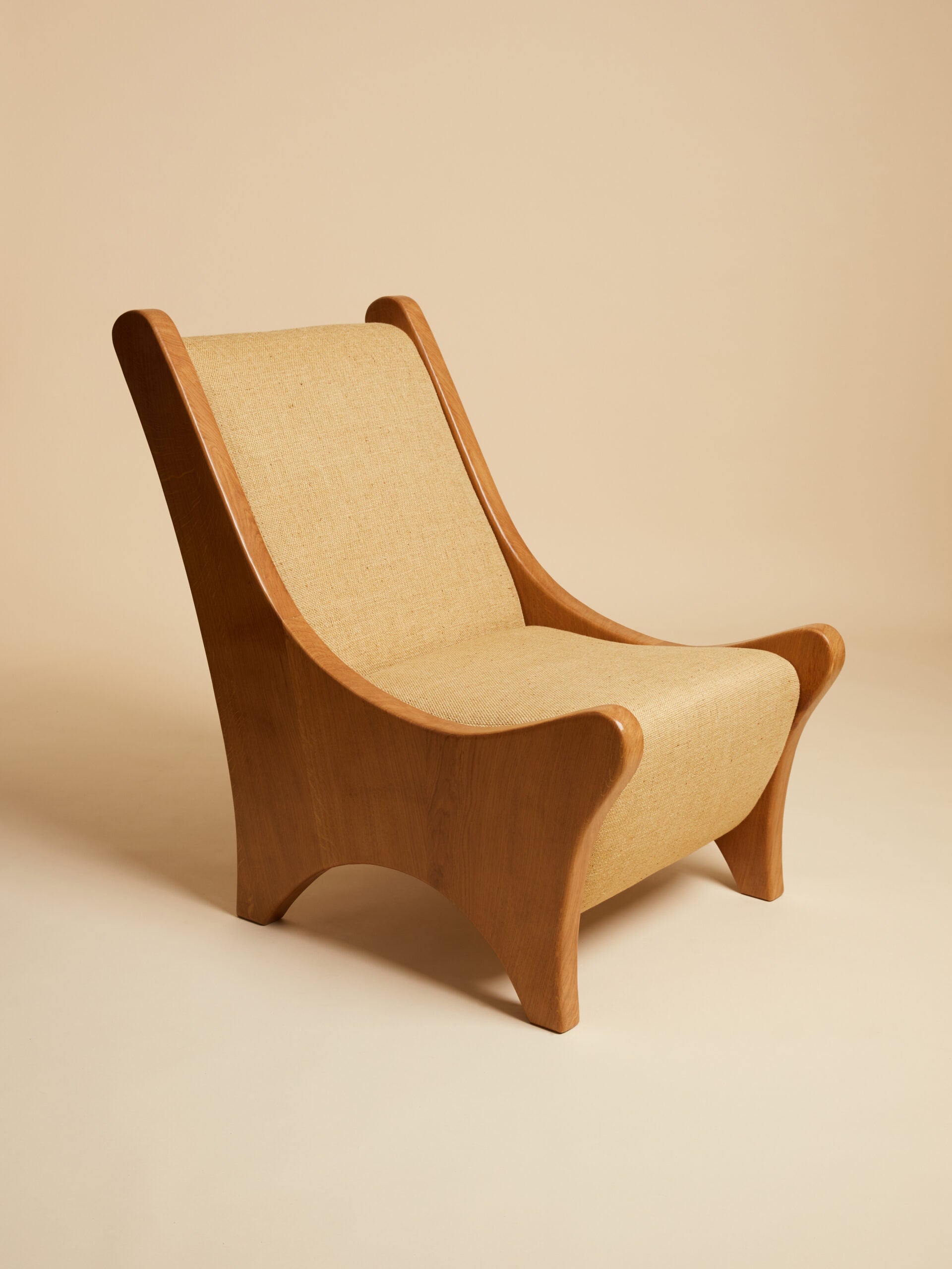KOLA ARMCHAIR