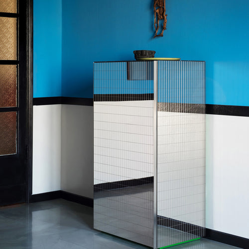 Cabinet 01
