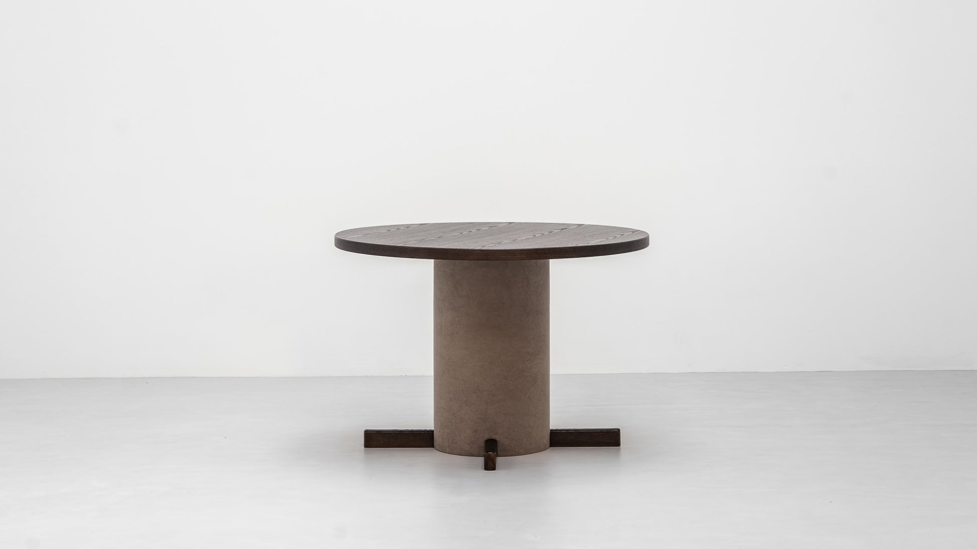 Wonban Dining Table