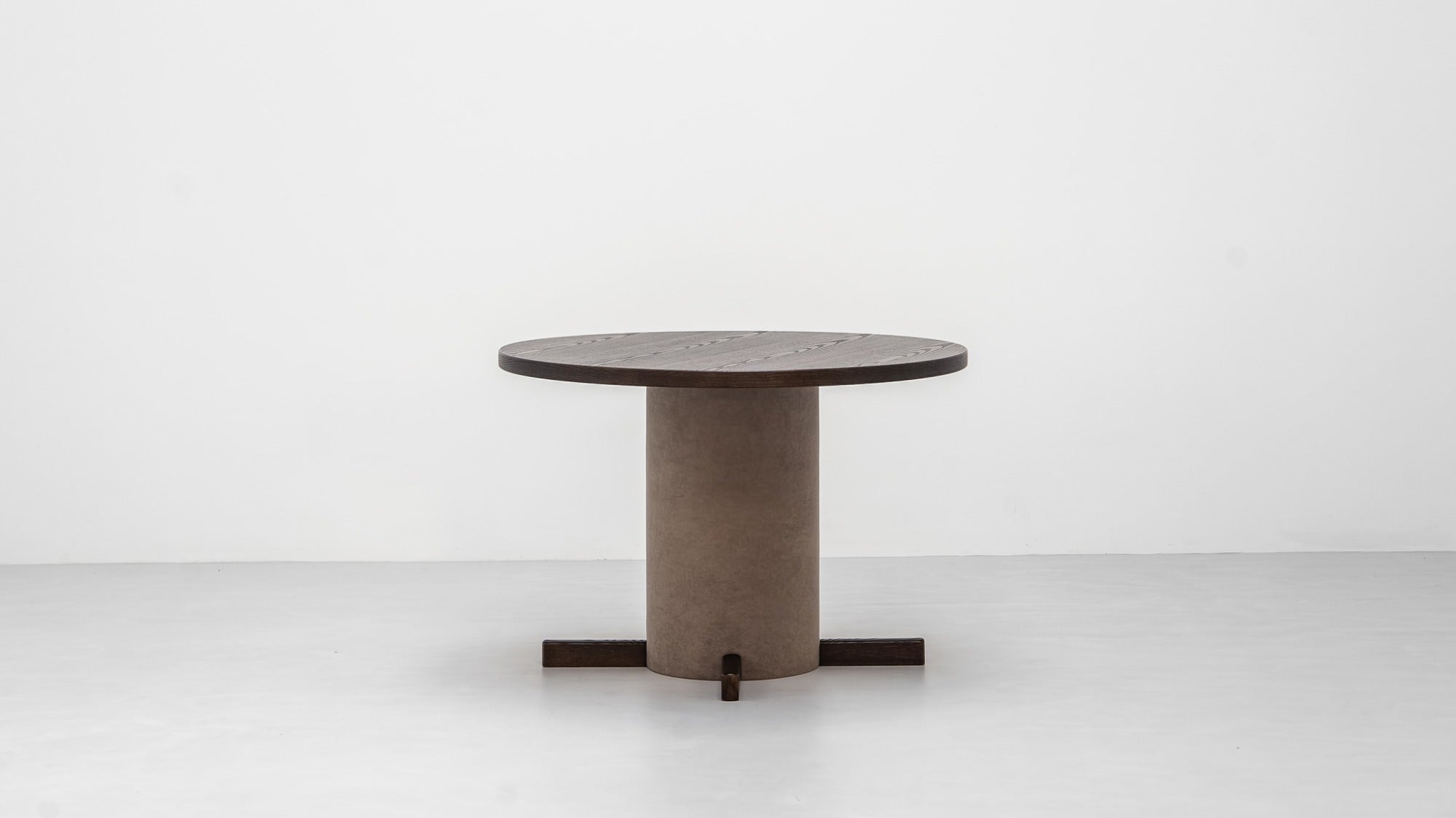 Wonban Dining Table