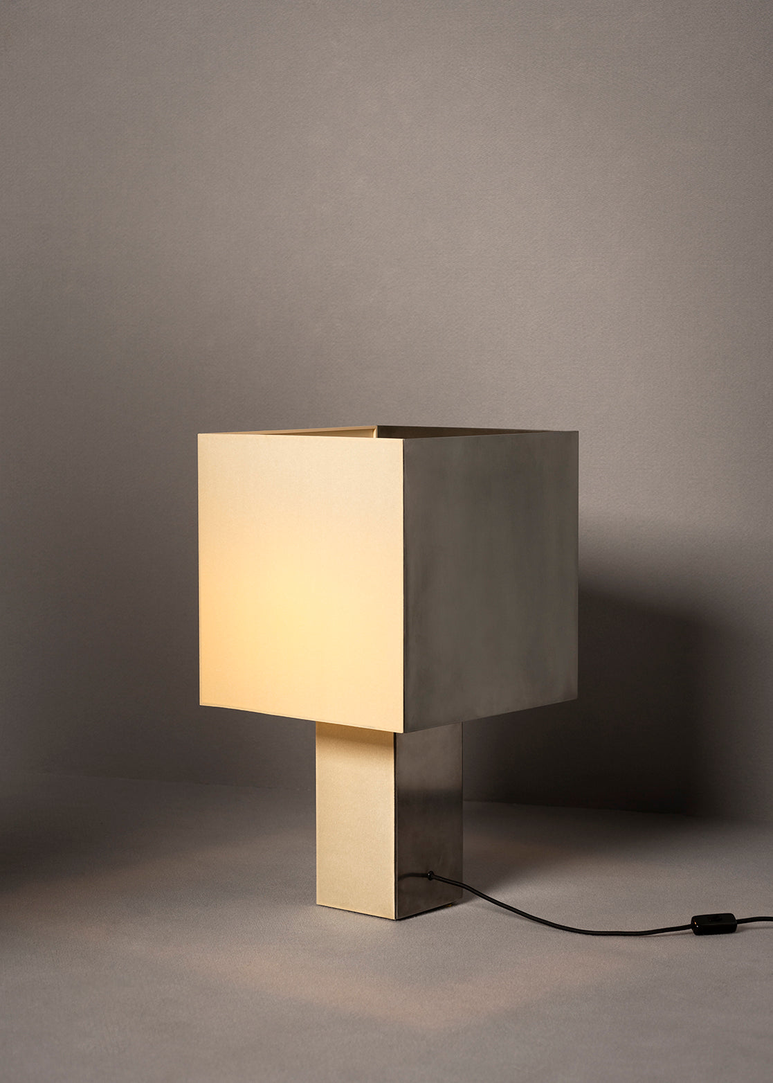 05 LAMPADA TAVOLO