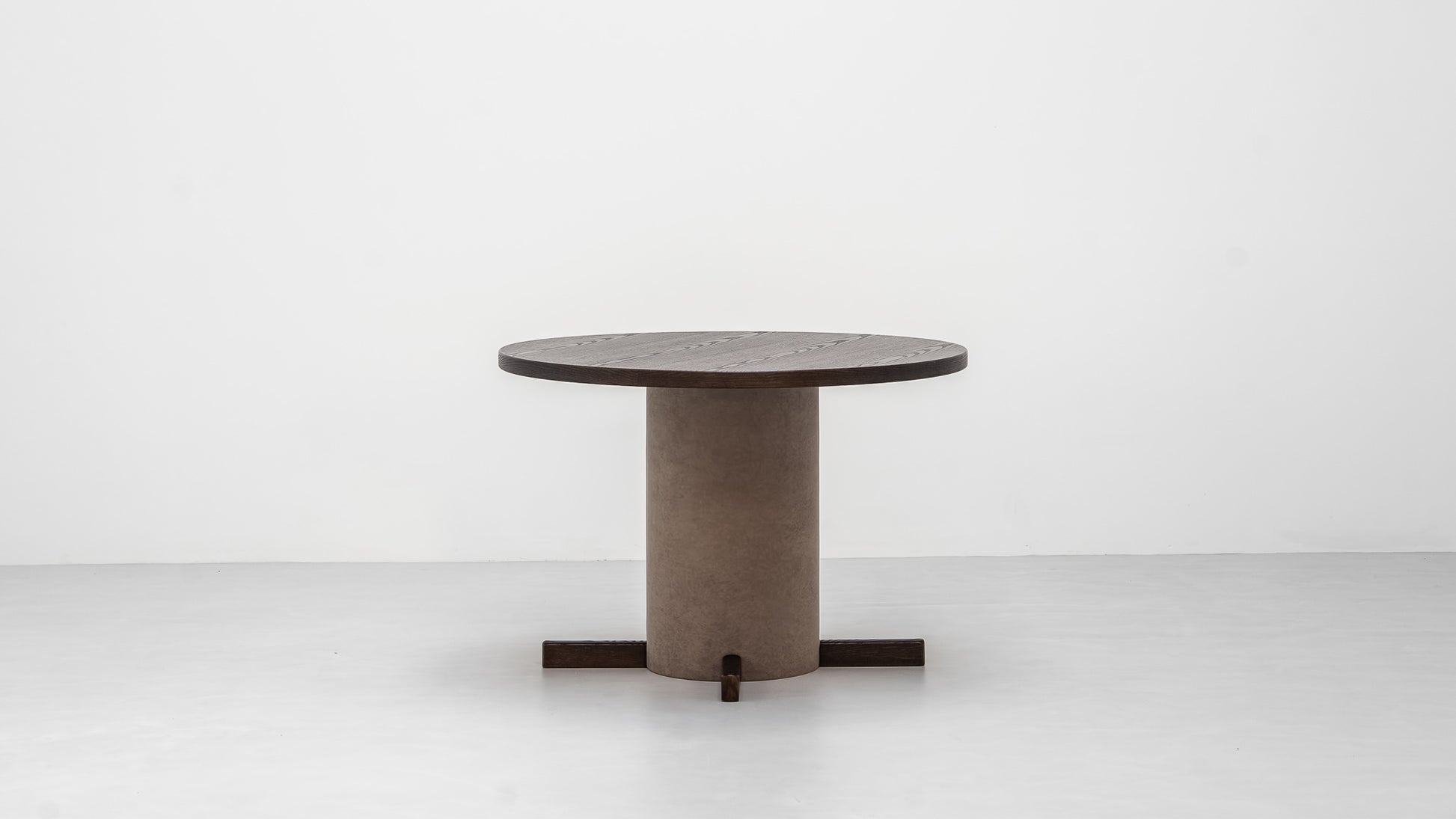 Wonban Dining Table