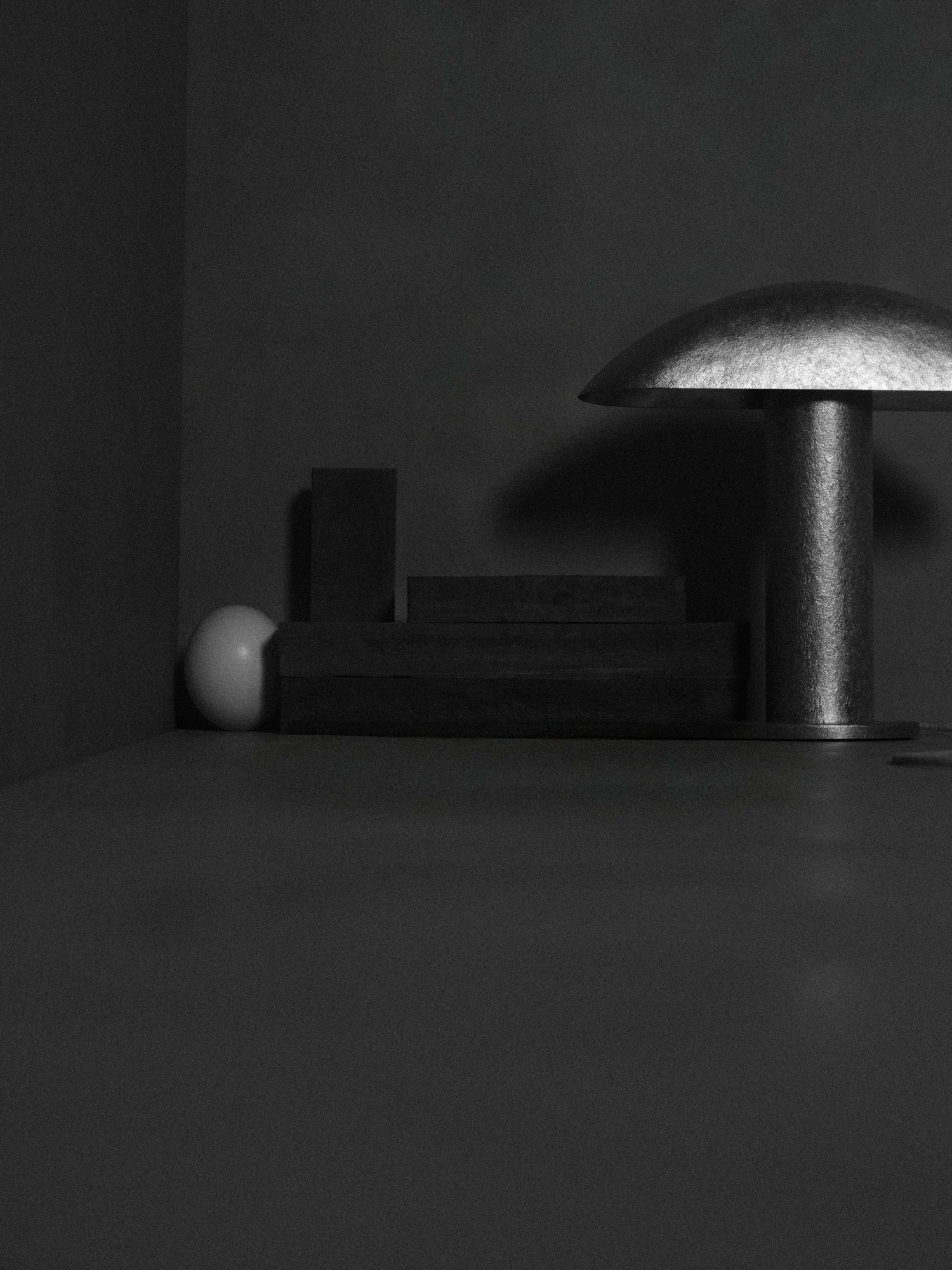 Nezu pewter large table lamp