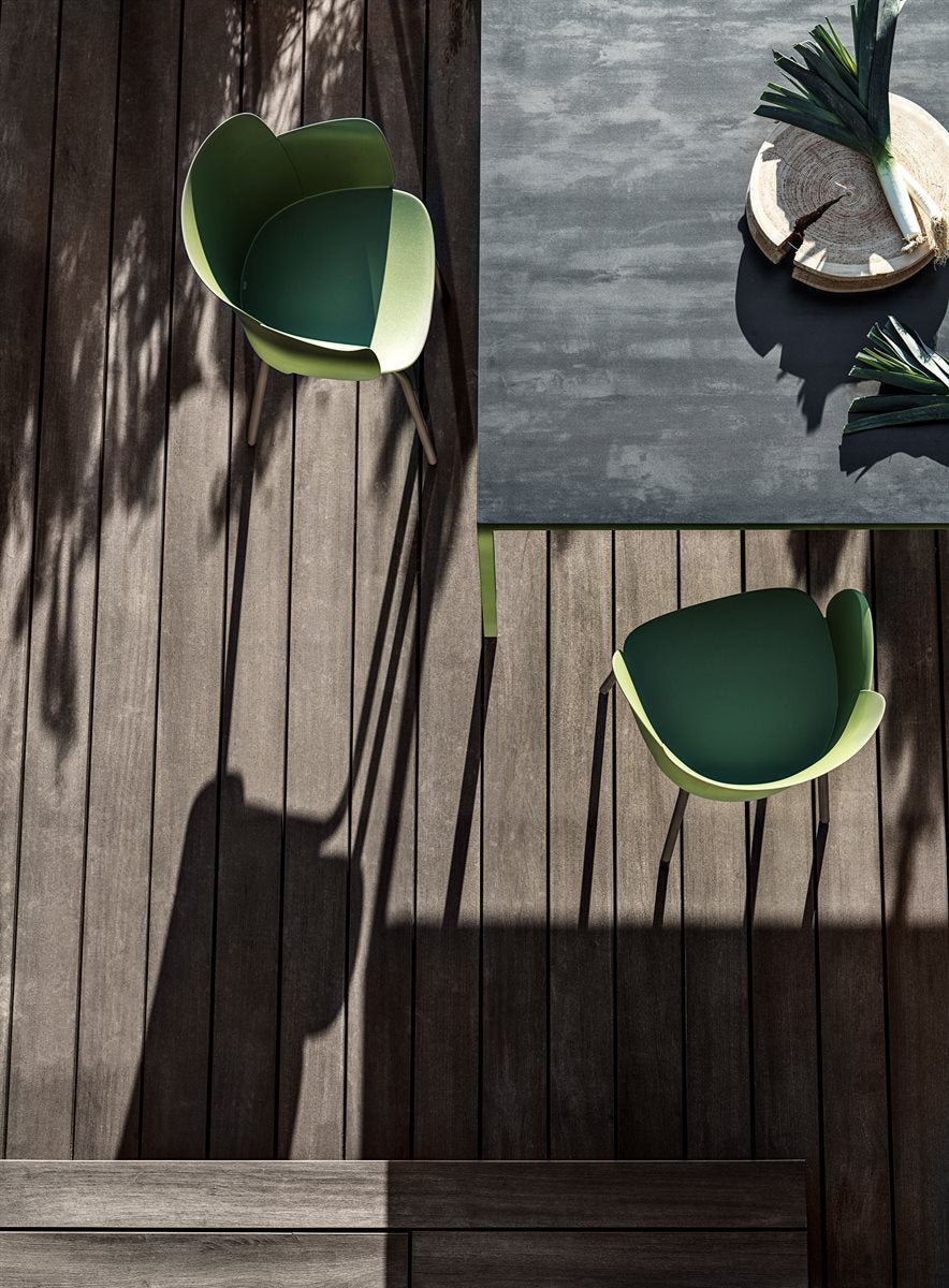 Paper - Outdoor