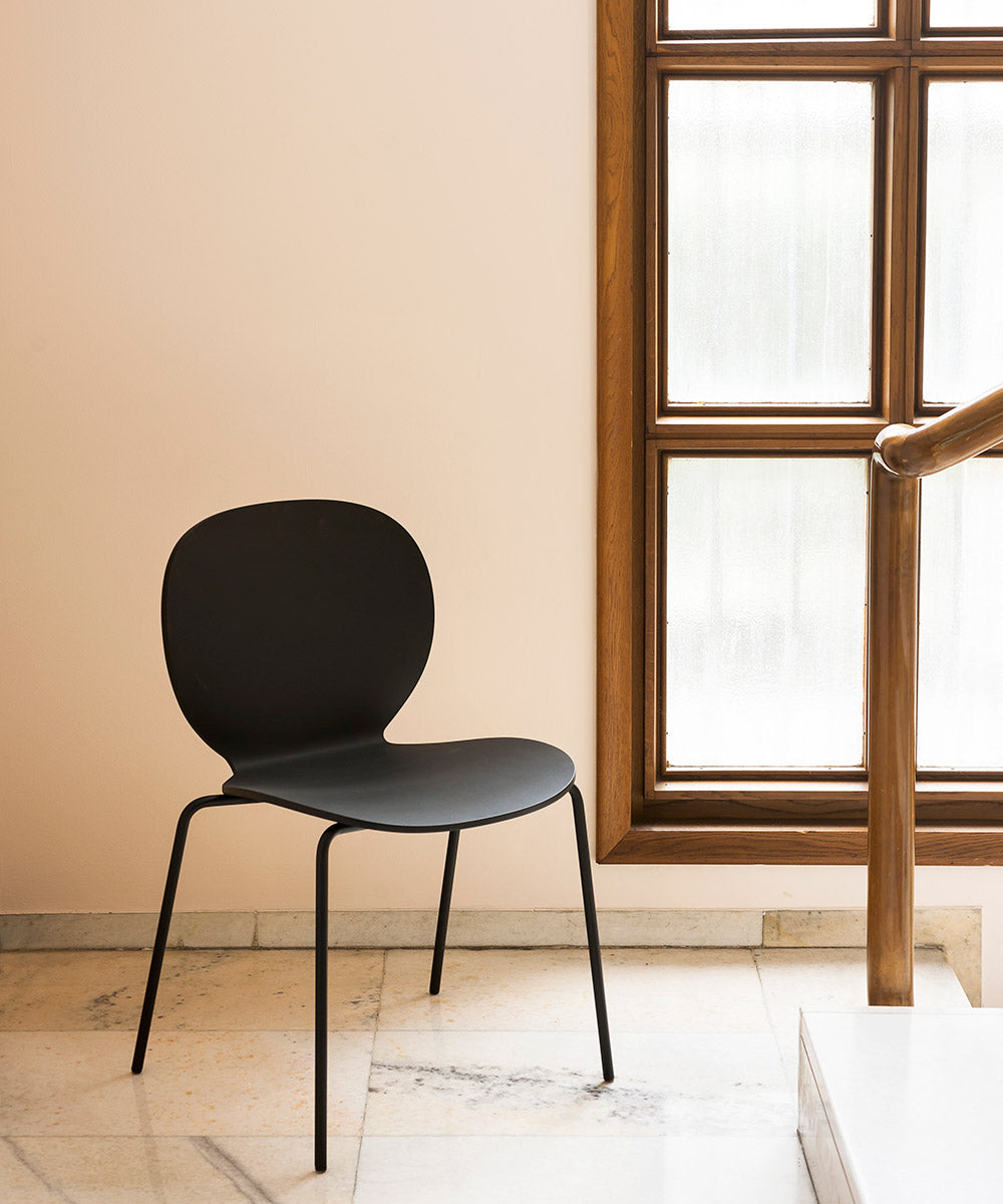Kelly V Chair