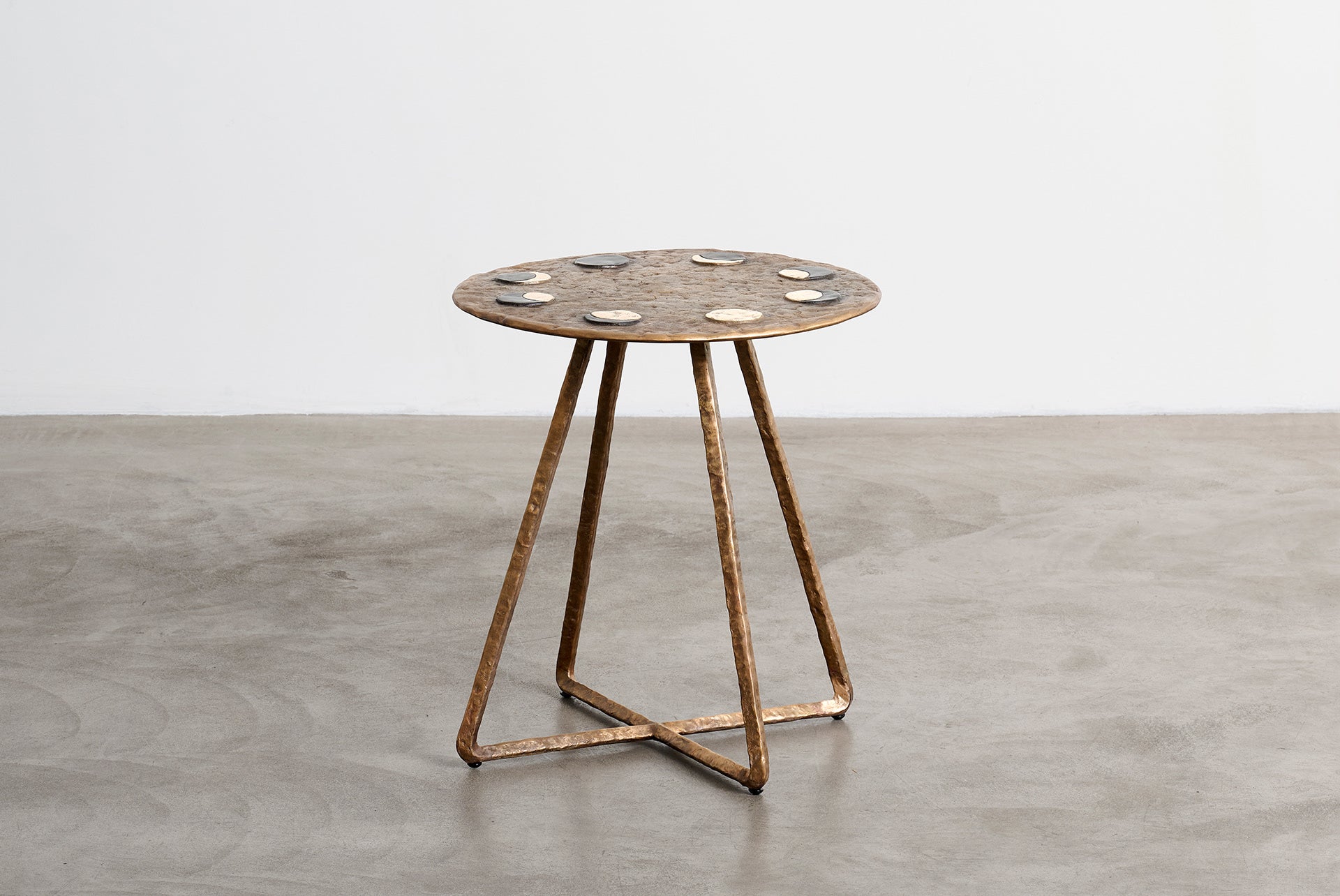 Sole and Ottante side tables