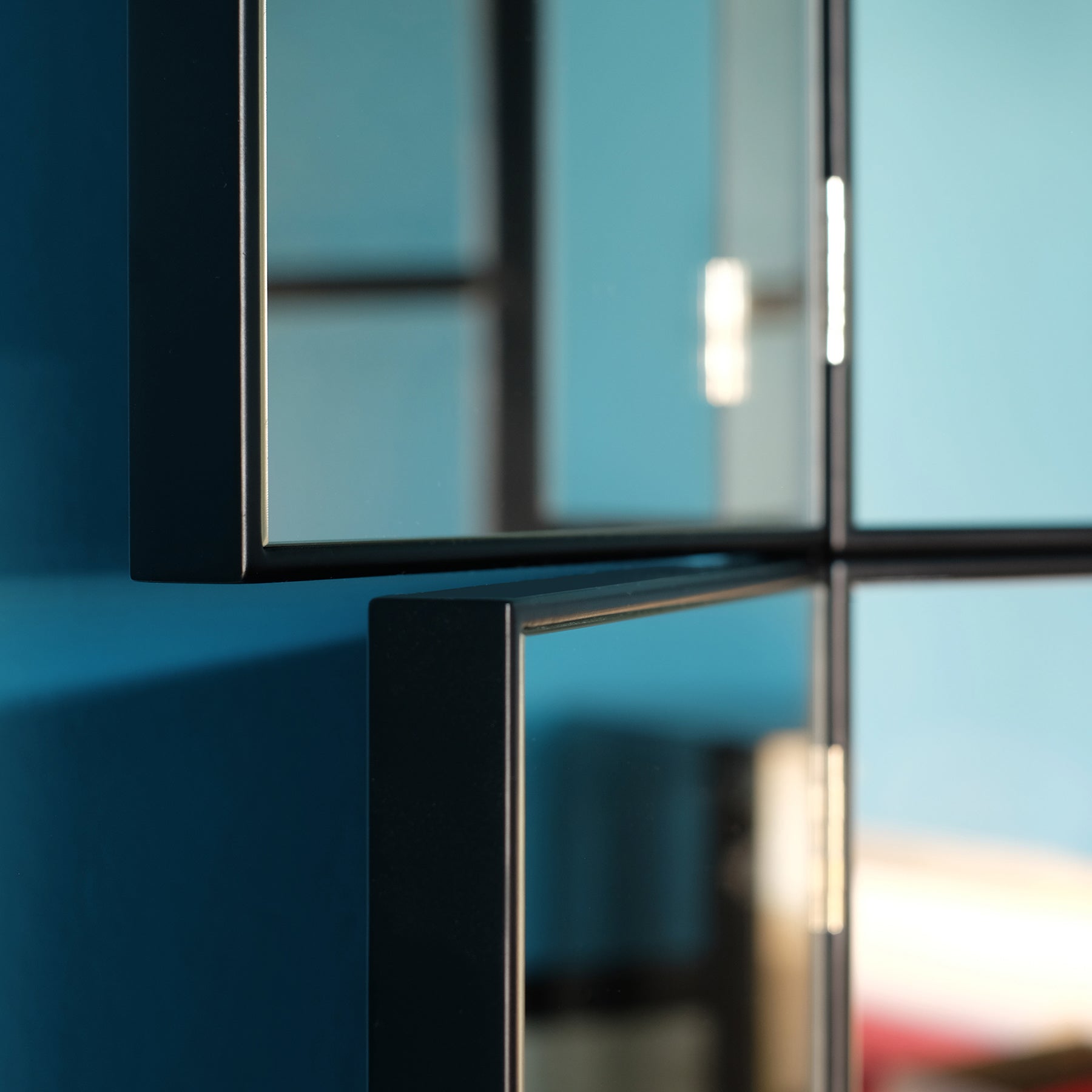 Mirror 02
