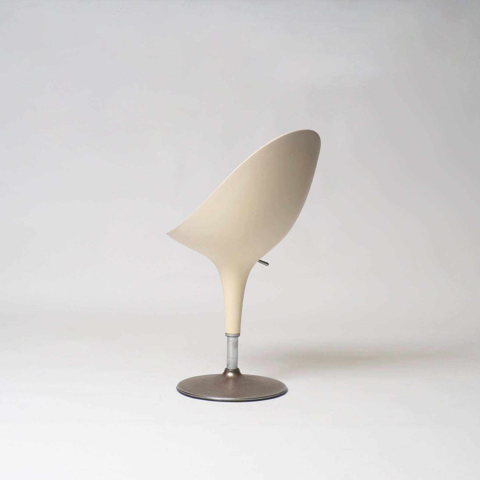 Bombo Chair Adjustable Stool White-Magis