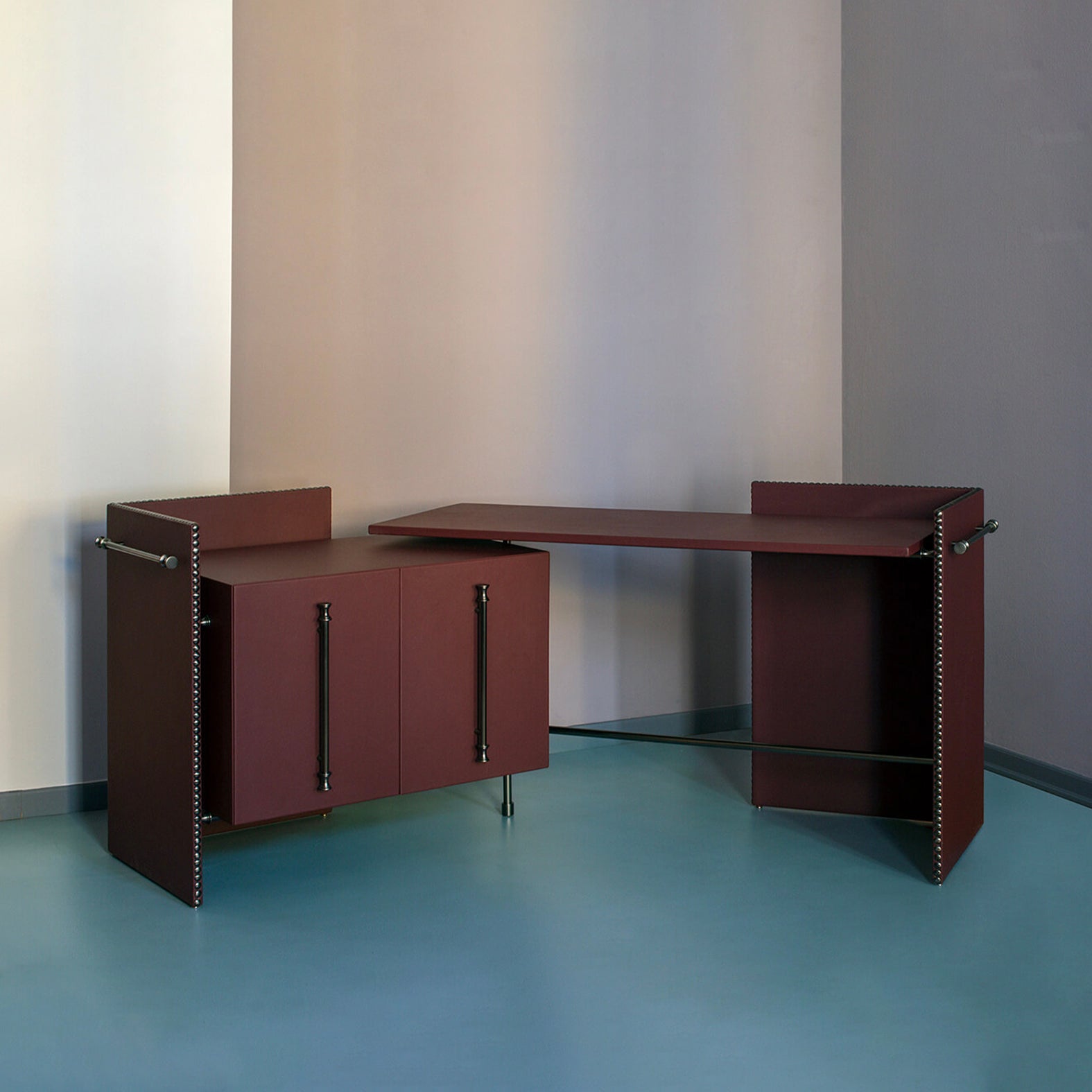 Christopher Desk Scr1