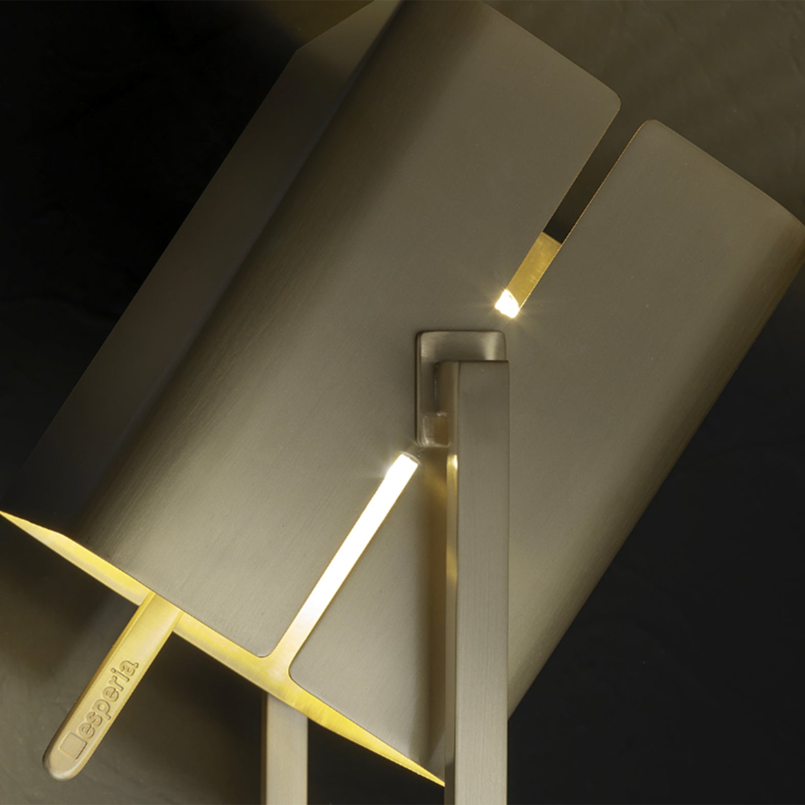 Vega Floor Lamp