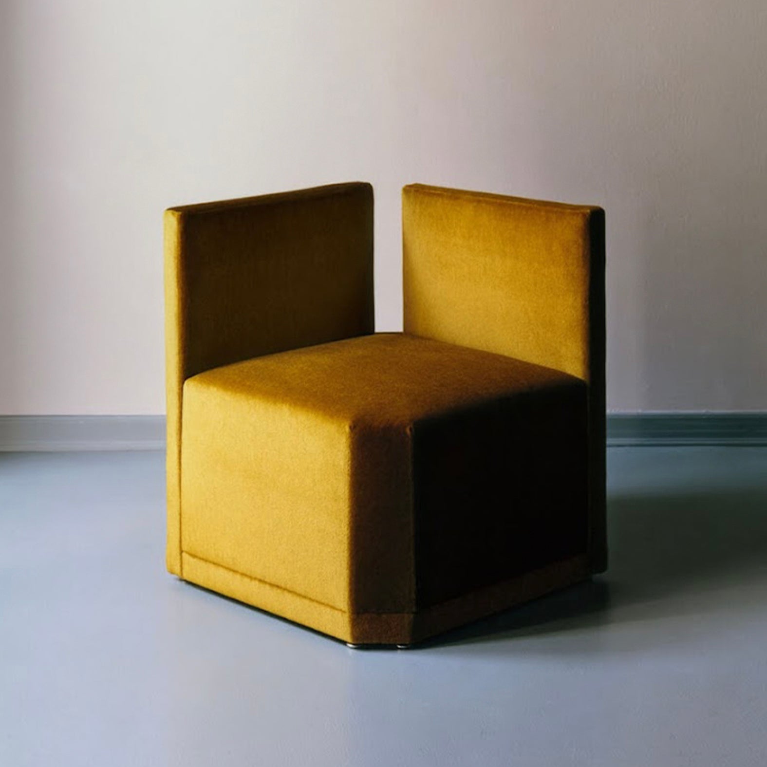 Dudina Armchair P4