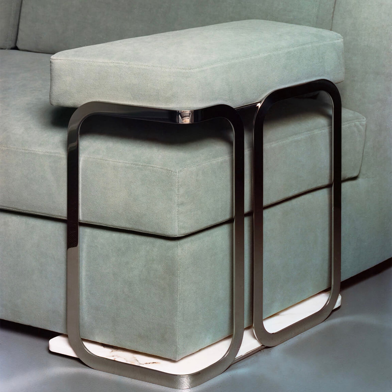 Alastair Armrest Acc3