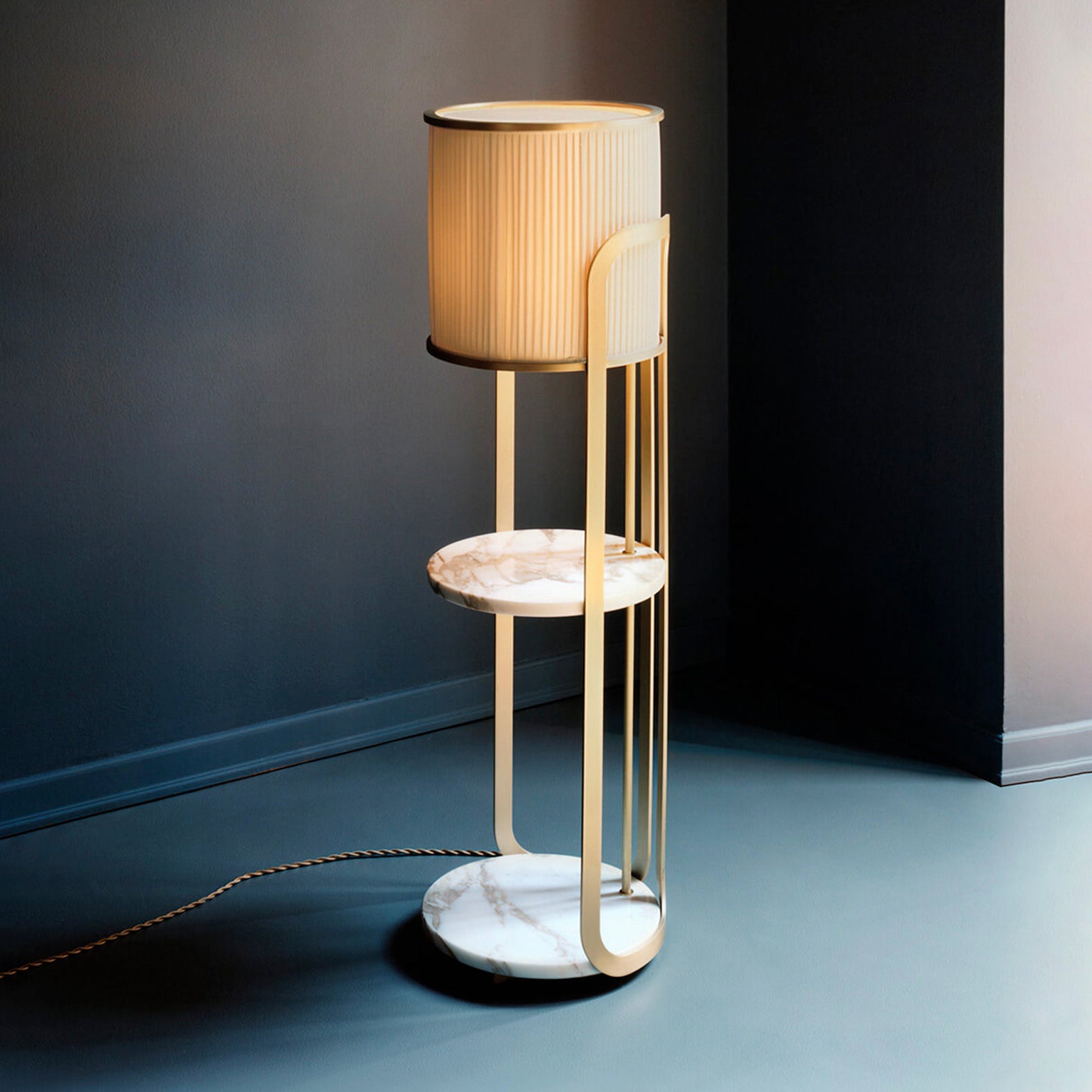 Megan - Floor Lamp I1