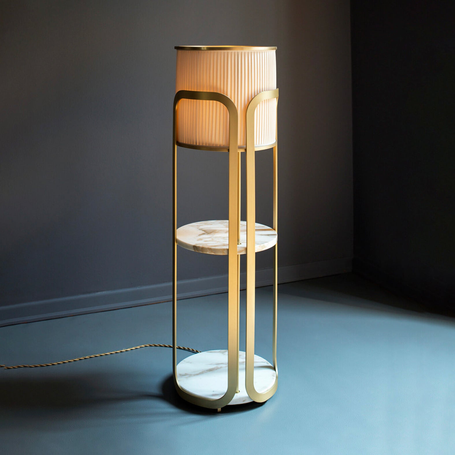 Megan - Floor Lamp I1