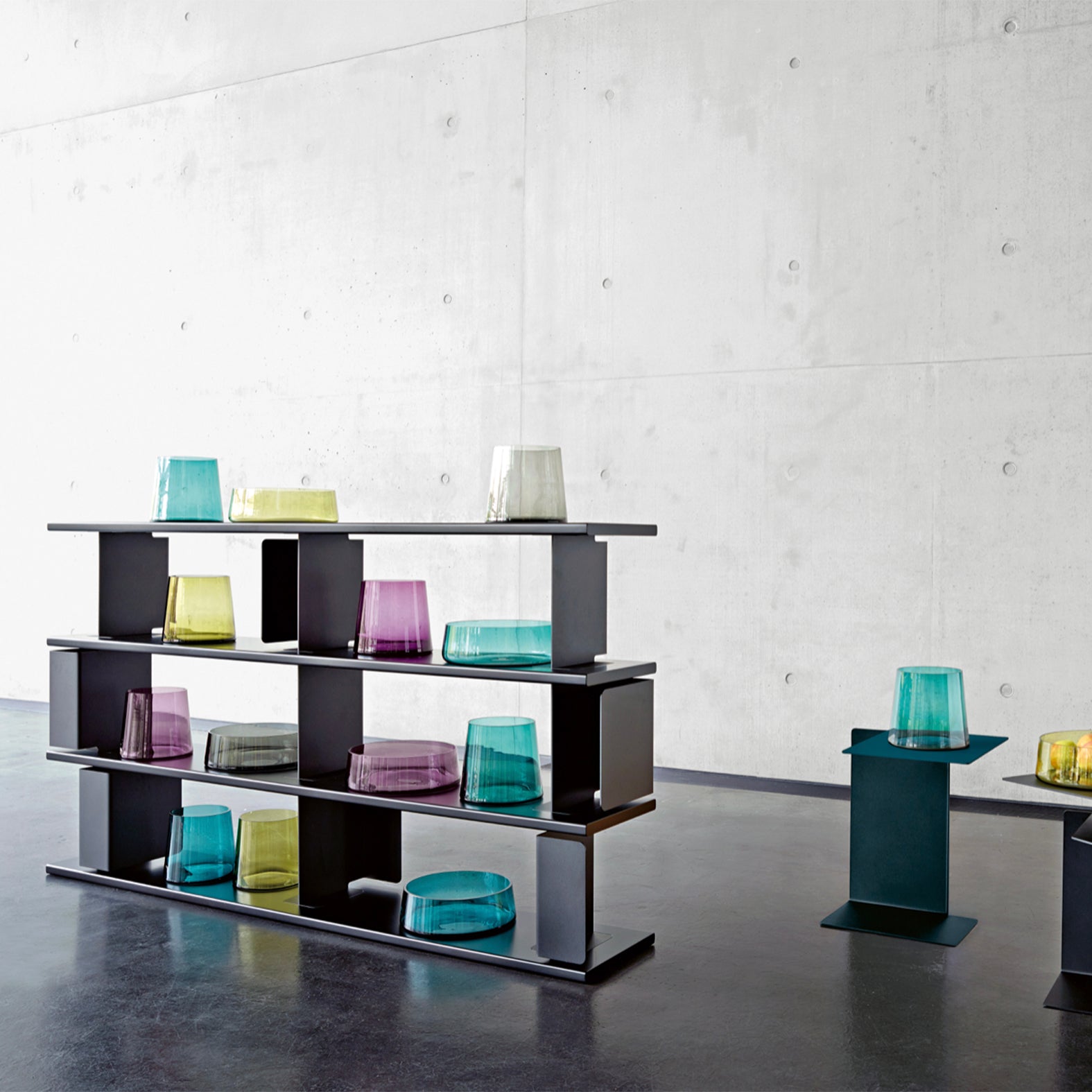 Diana E Side Table