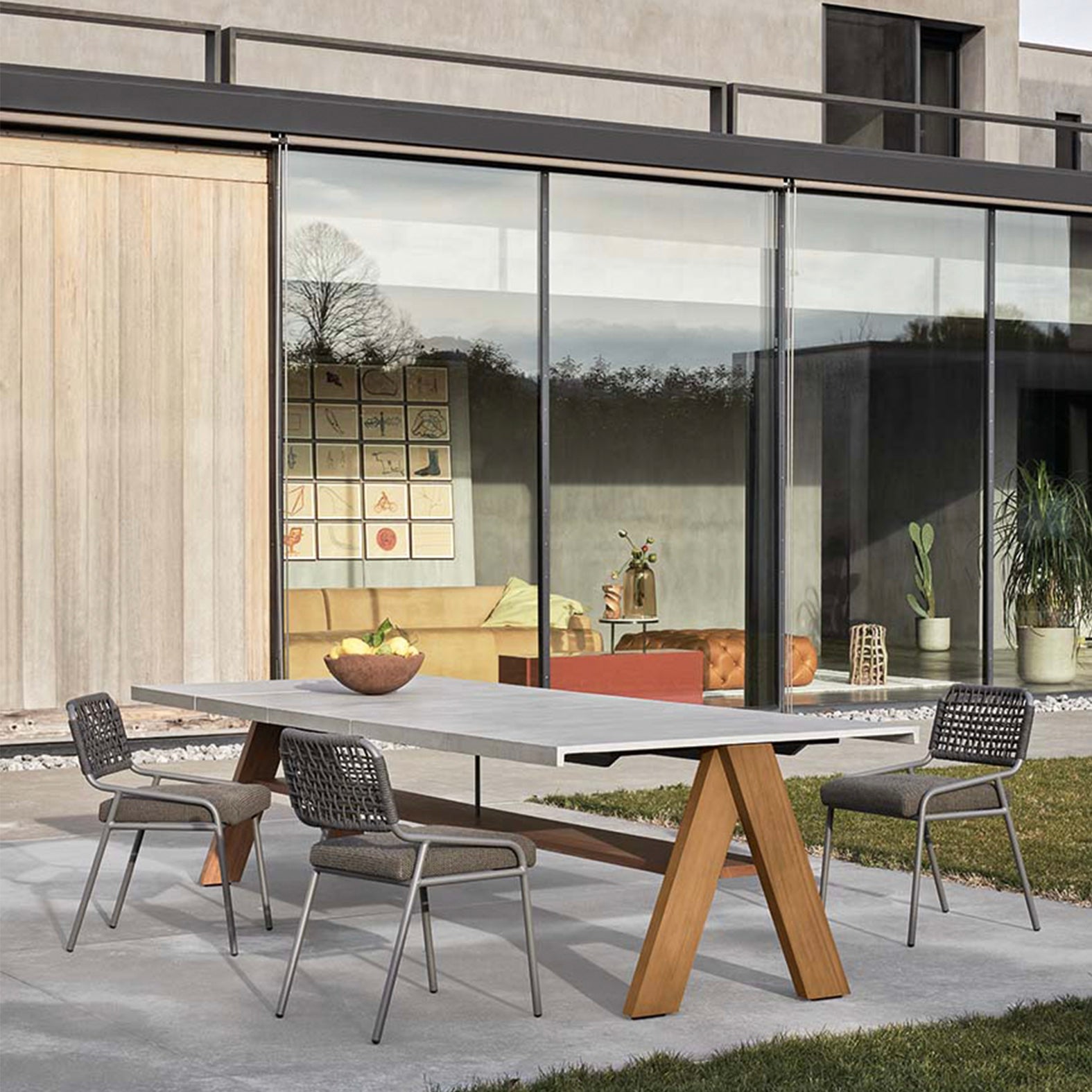 Joi Open Air Bench