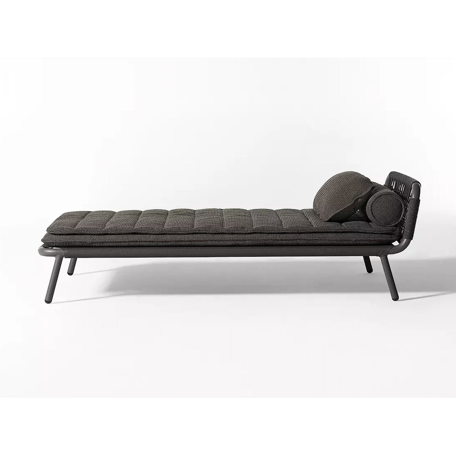 Noa Open Air Chaise Lounge