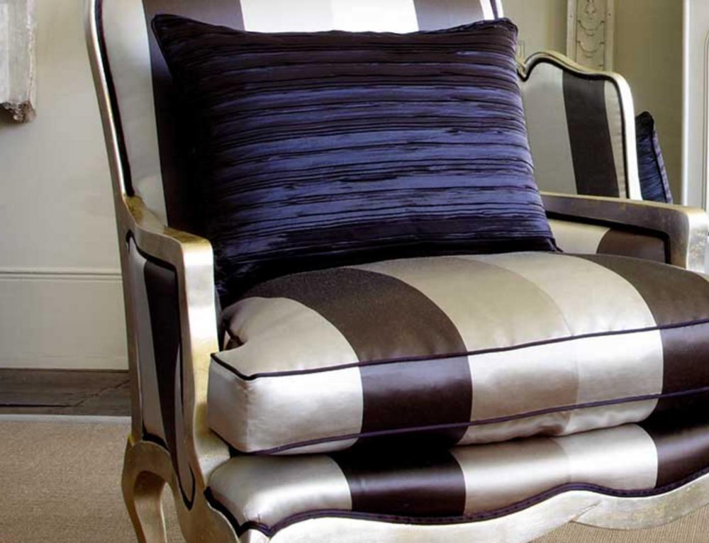 Opera Armchair