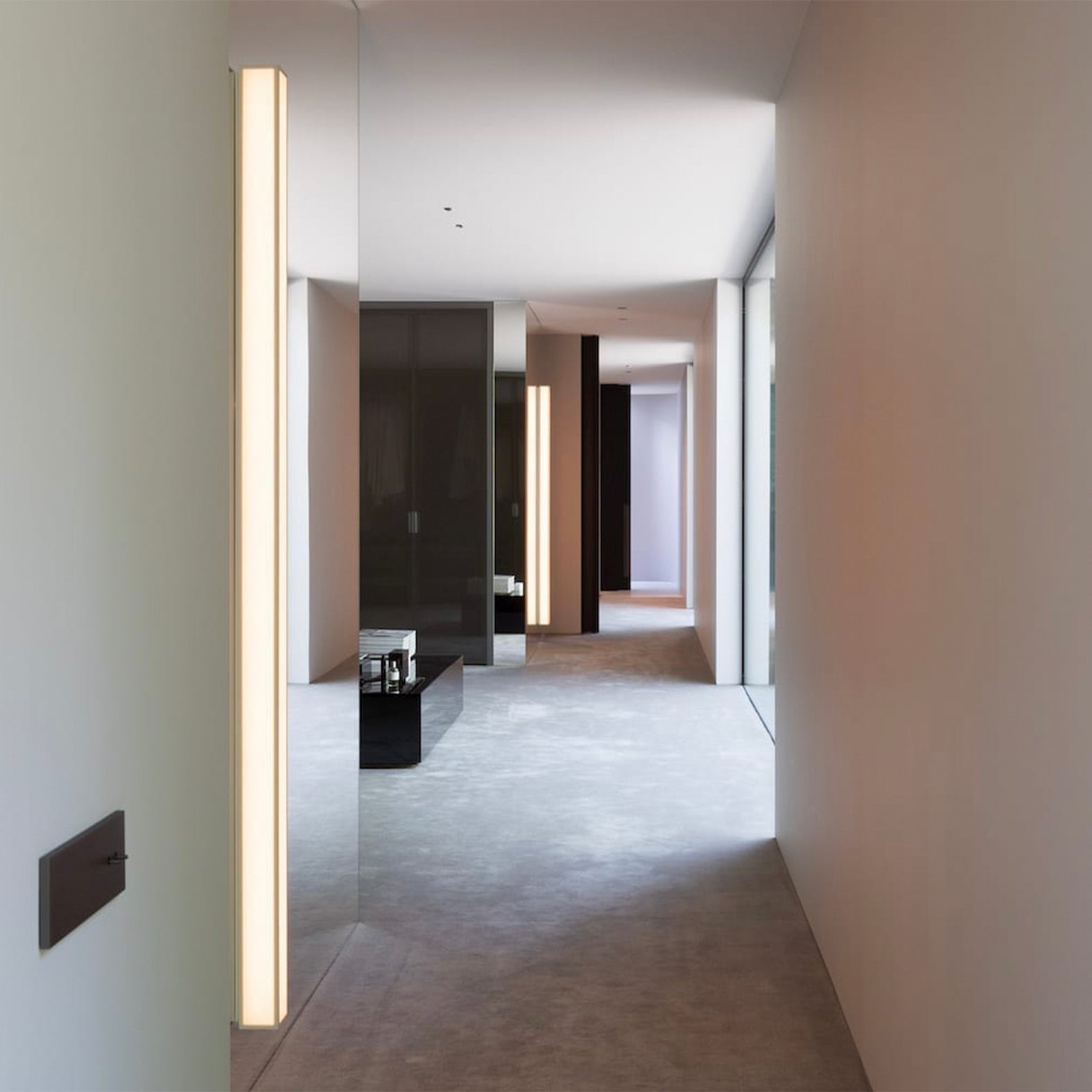 Line L Wall/Ceiling Lamp