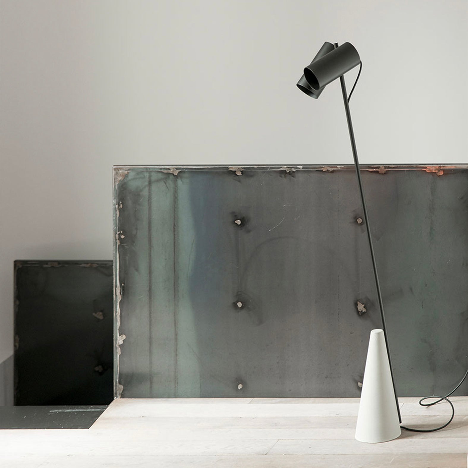 ed027 Floor Lamp